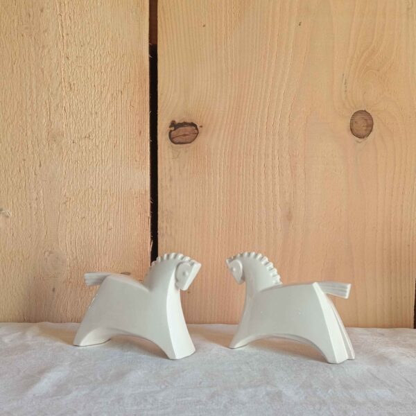 Chevaux en céramique