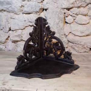 Etagère d’angle