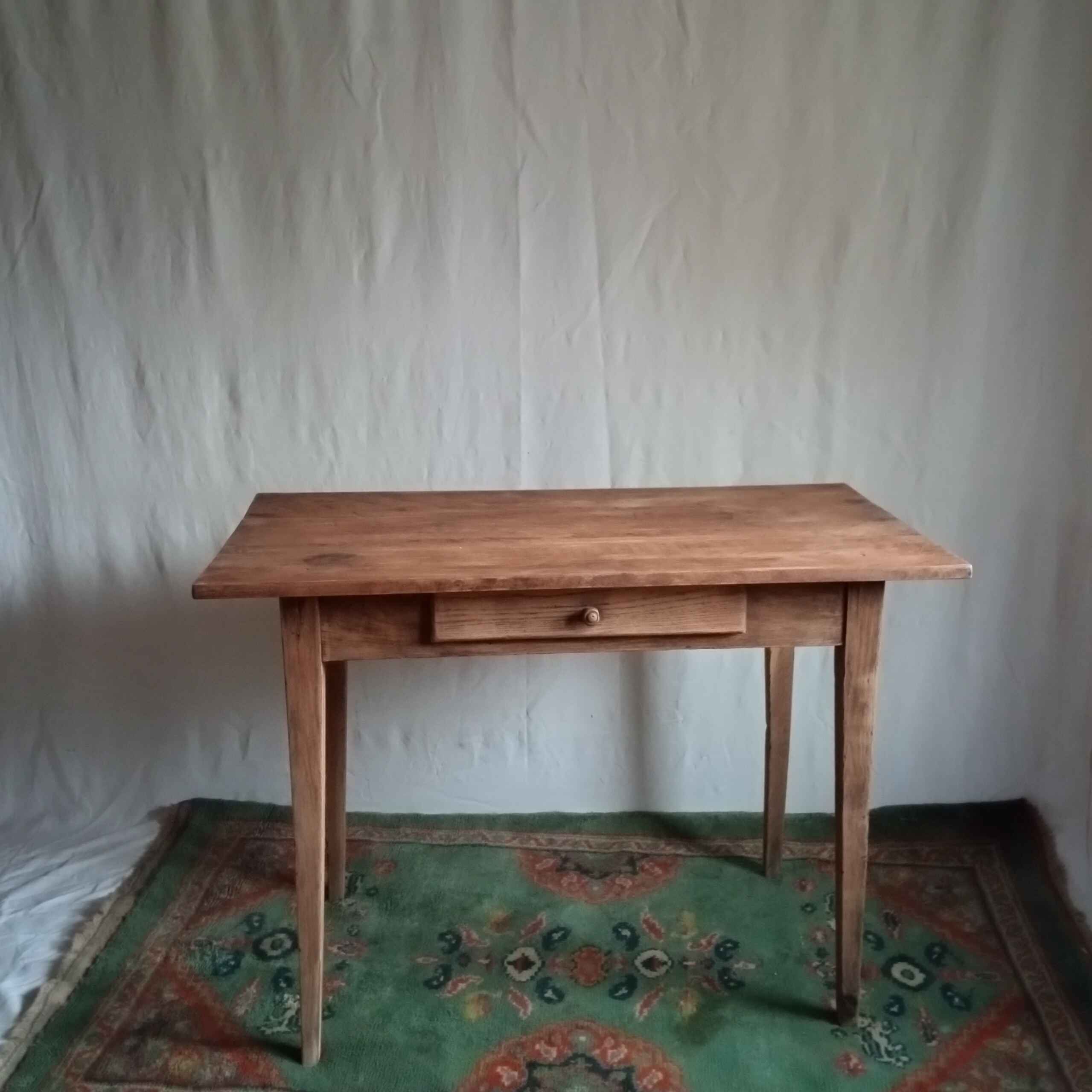 Table L570