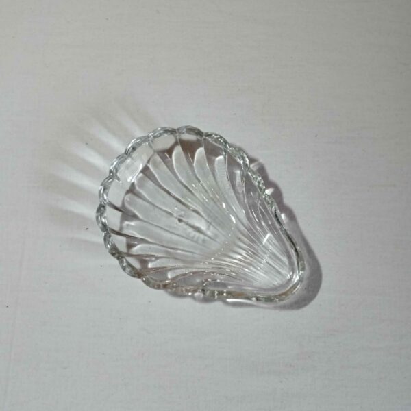 Coquillage en verre décoratif
