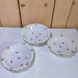 Plats creux en porcelaine fleurie