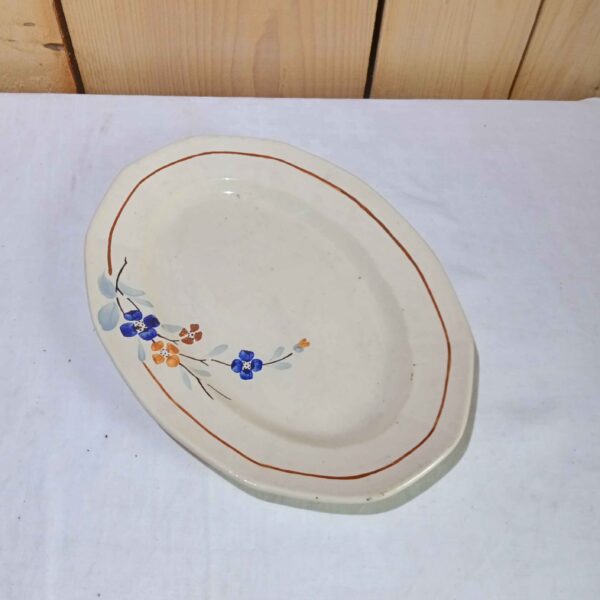 Plat ovale à décor champêtre
