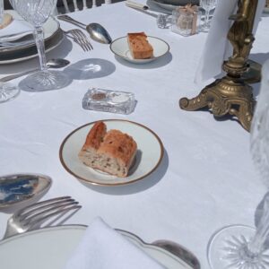 Salières et  poivrières de table