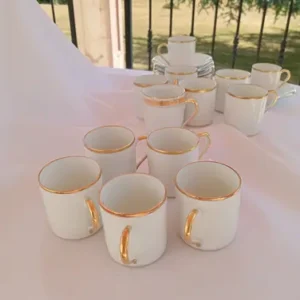 Tasses blanche et or