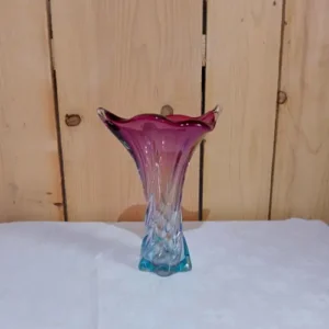 Vase en verre bleu et rose