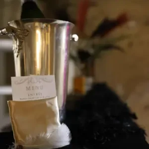 Seau en métal argenté