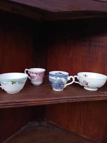 Tasses colorées
