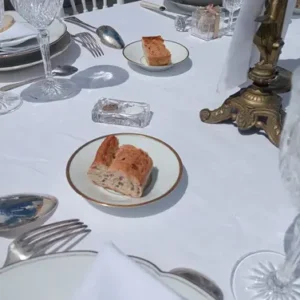 Salières et  poivrières de table