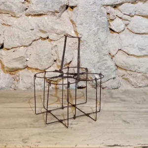 Porte bouteille métallique