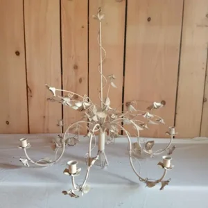 Lustre en métal blanc à motif floraux et végétaux