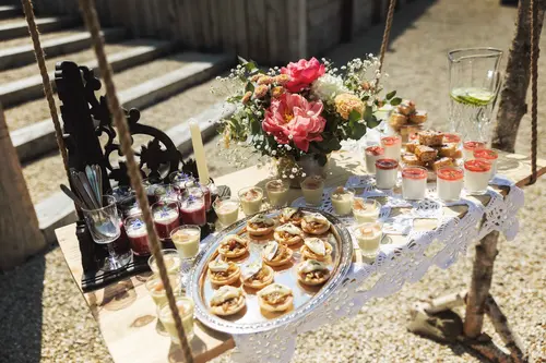 Bord de table en napperon