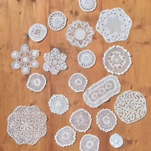 Napperons blancs <30 cm