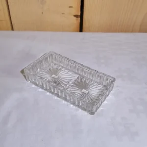 Coupelle en verre taillé