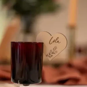Verres à pied rouge