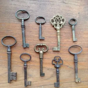 Clés anciennes petit format