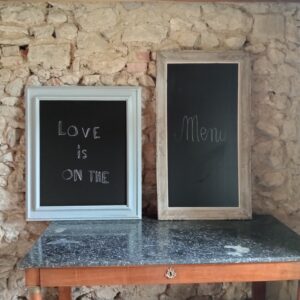 Panneaux avec peinture ardoise