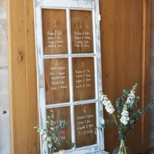 Fenêtre en bois blanc